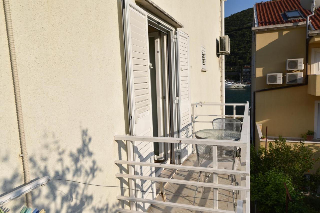 Apartments Pralas Mokošica Buitenkant foto