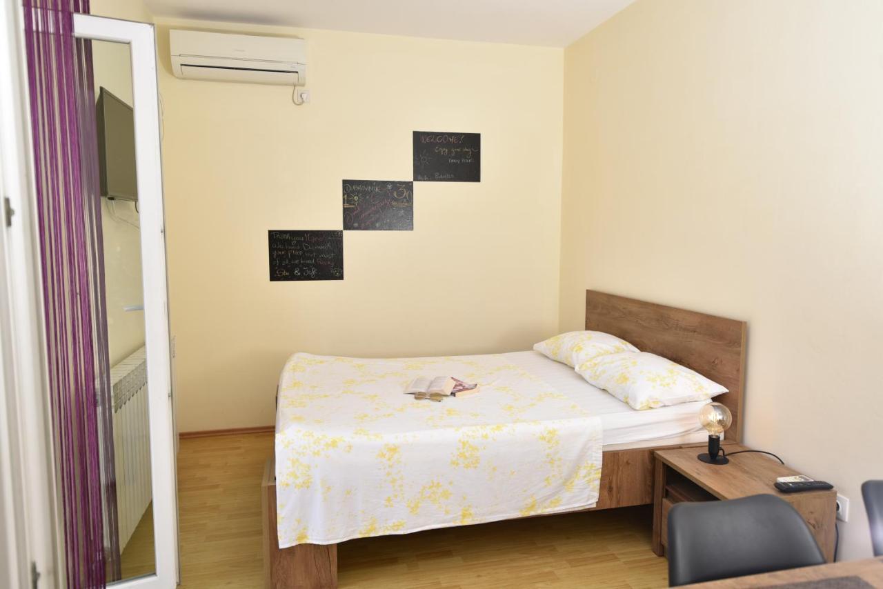 Apartments Pralas Mokošica Buitenkant foto