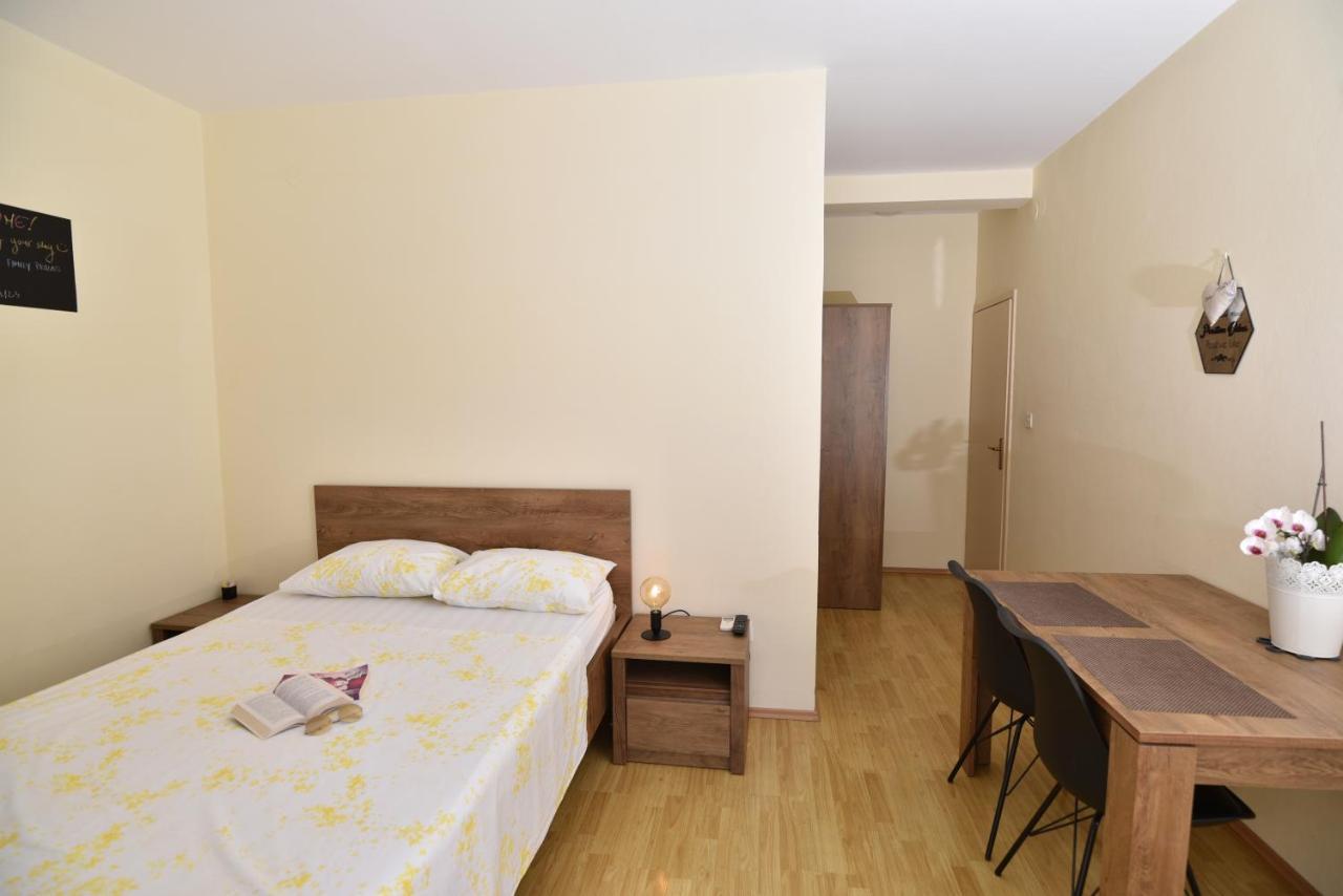 Apartments Pralas Mokošica Buitenkant foto